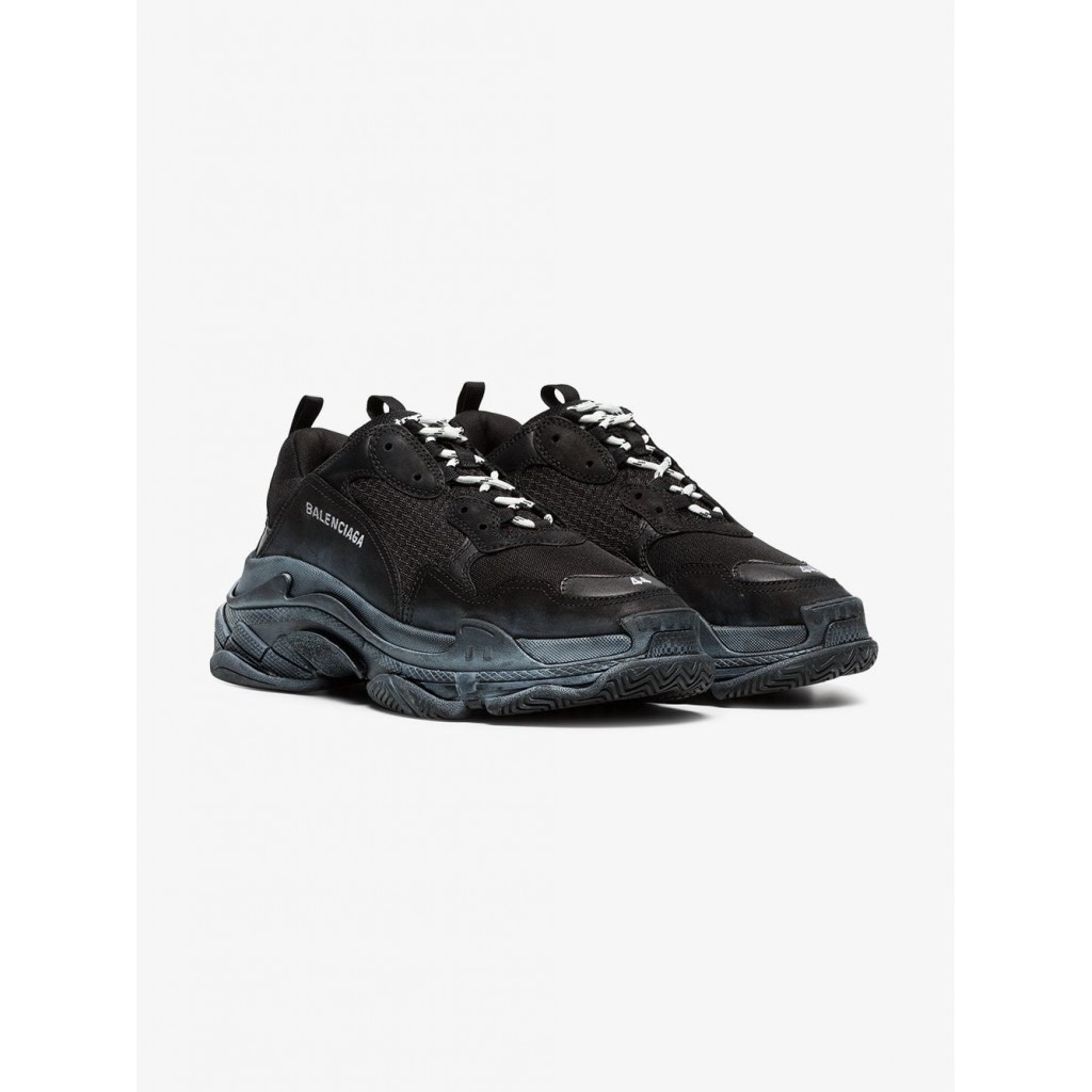black balenciaga triple s laces